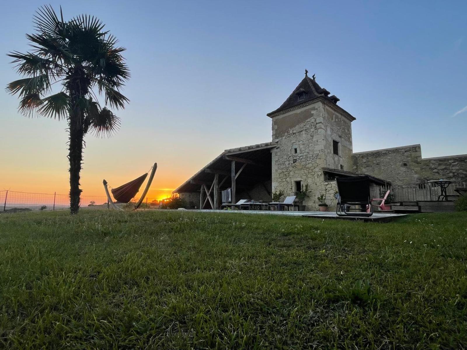 Pigeonnier De Sabaillan Bed & Breakfast Castelnau-dʼArbieu Dış mekan fotoğraf